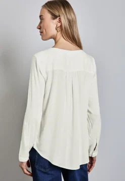 Blouse de base en couleur unie