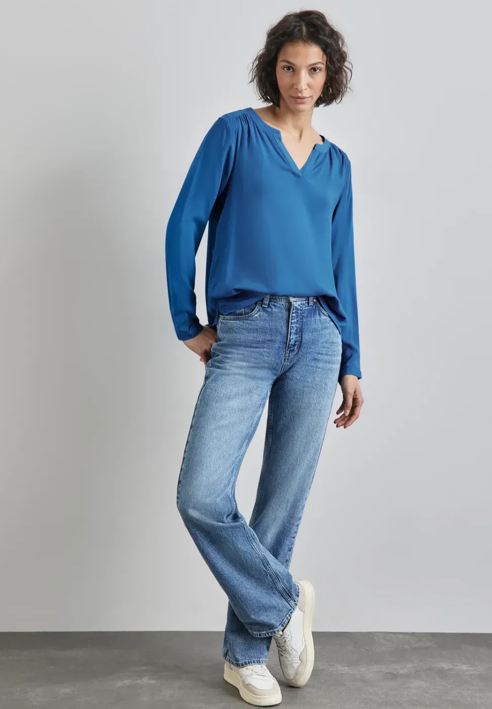 Blouse en couleur unie