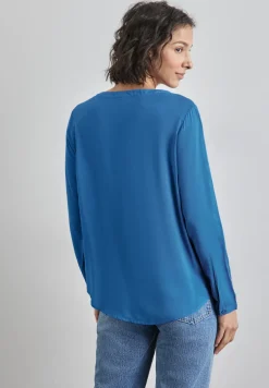 Blouse en couleur unie