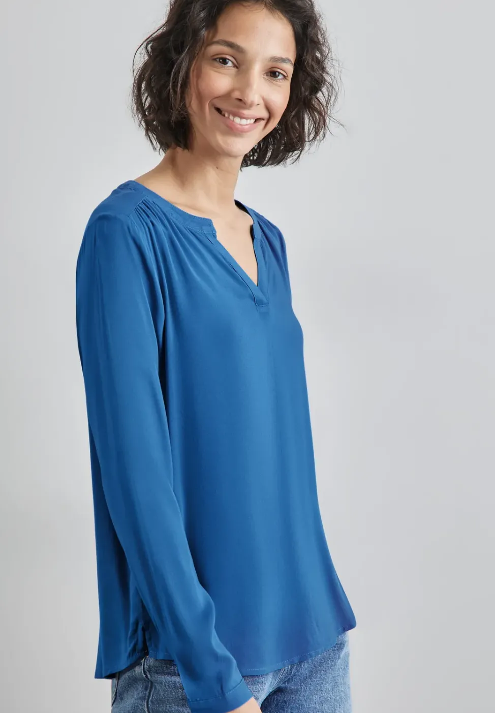 Blouse en couleur unie