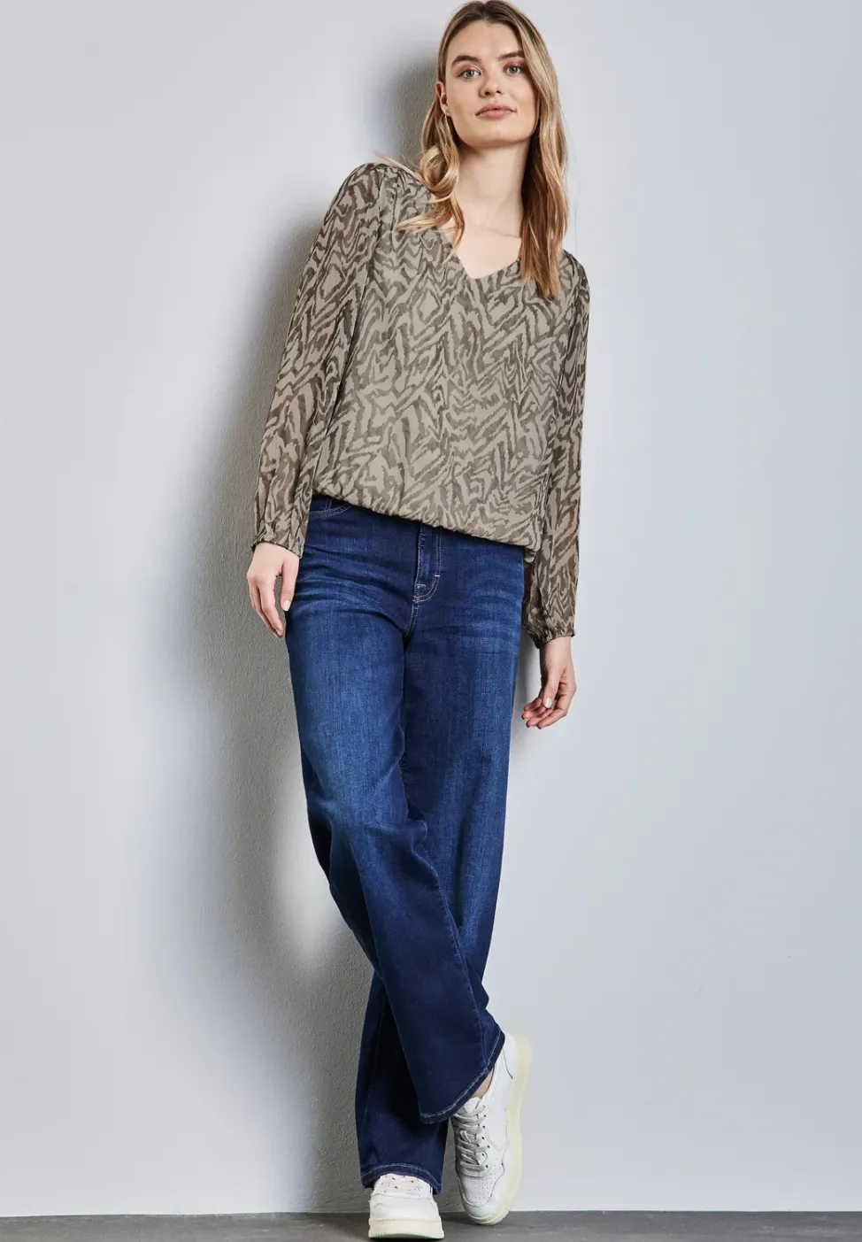 Blouse en mousseline de soie avec fronces