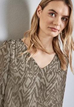 Blouse en mousseline de soie avec fronces