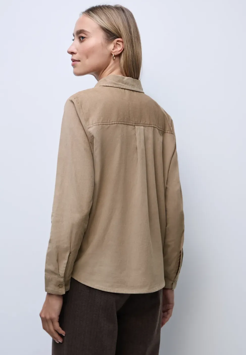 Blouse en velours côtelé avec détails de taille