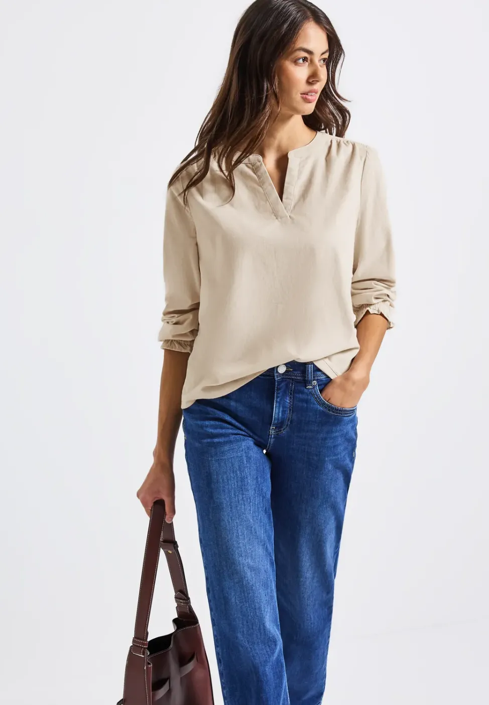 Blouse en velours côtelé avec détails à volants