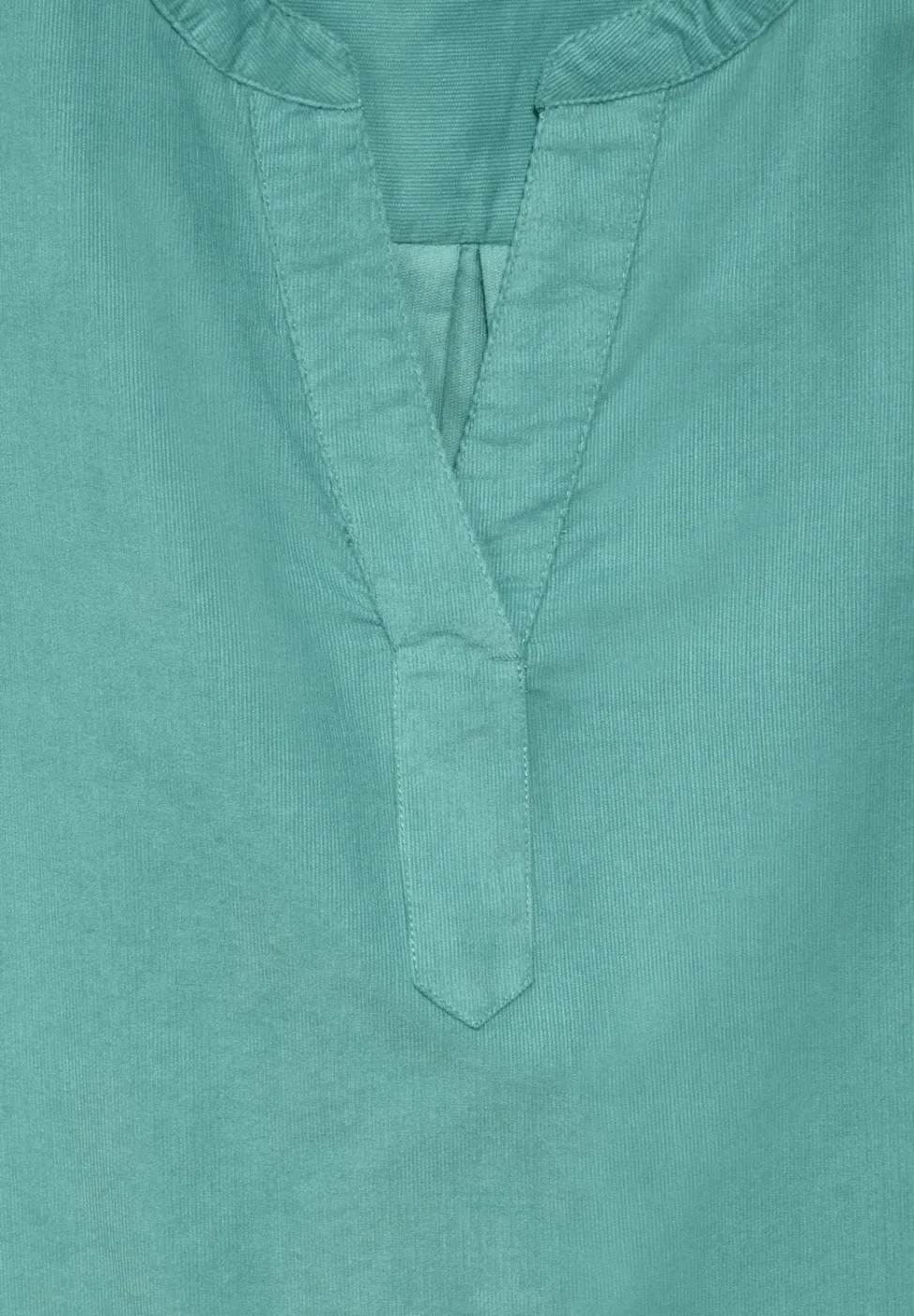 Blouse en velours côtelé en couleur unie