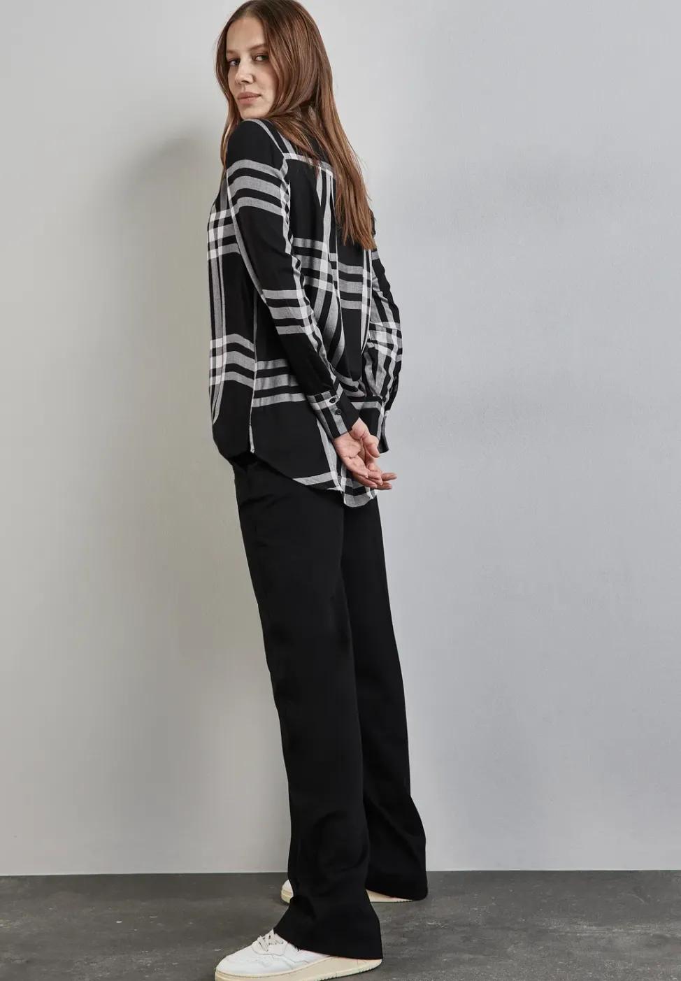 Blouse longue à carreaux