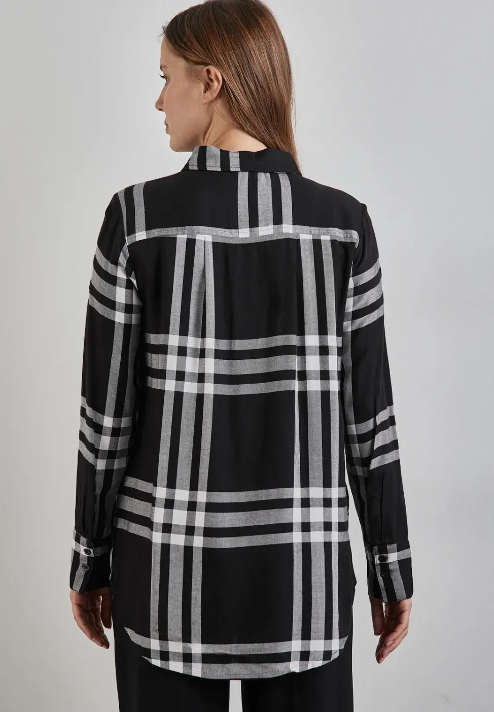 Blouse longue à carreaux