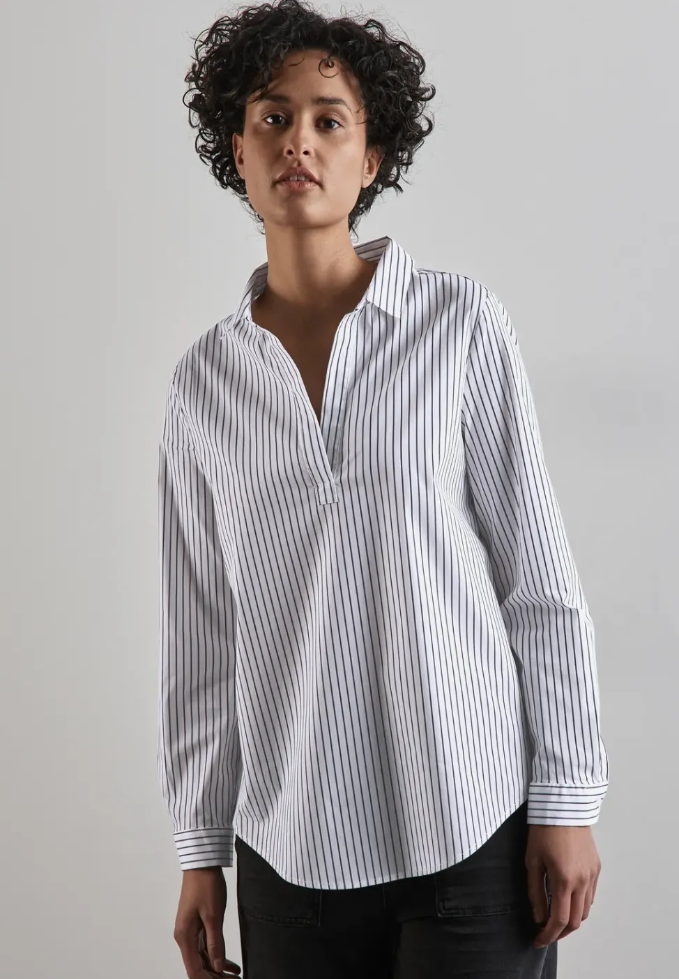 Blouse longue d'affaires