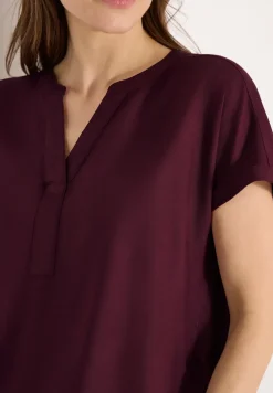 Blouse manches courtes à col fendu