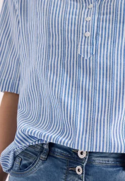 Blouse rayée à col fendu