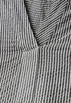 Blouse rayée en seersucker