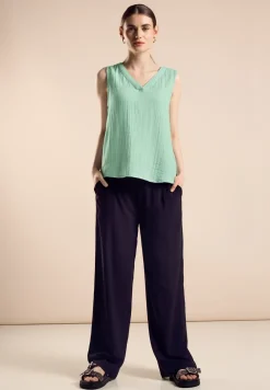 Blouse sans manches