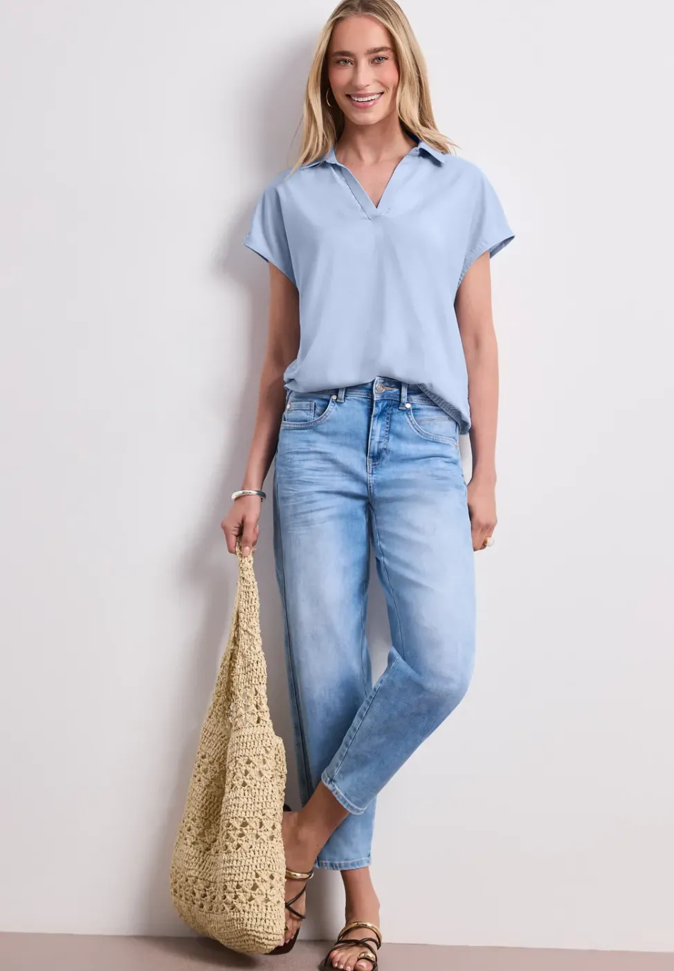 Blouse à col chemise et ourlet élastiqué