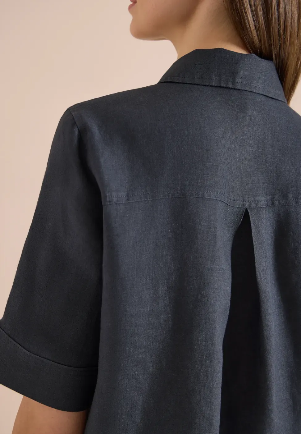 Blouse à manches courtes en pur lin