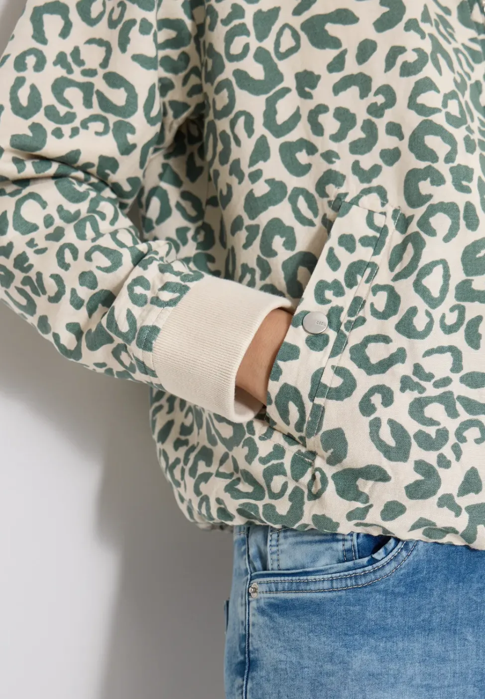 Blouson au look léopard en lin mélangé