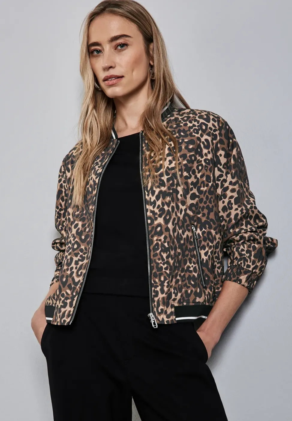 Blouson avec motif léopard