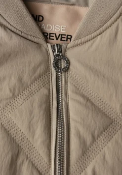 Blouson avec motif piqué