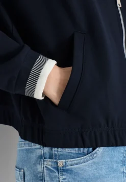 Blouson en jersey avec détails en contraste de boutons
