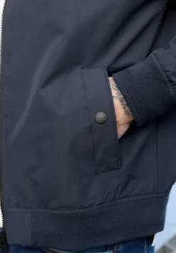 Blouson robuste