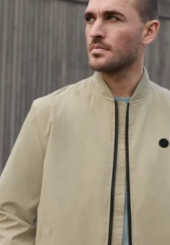 Blouson robuste