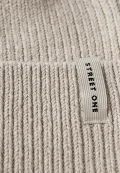 Bonnet en tricot côtelé