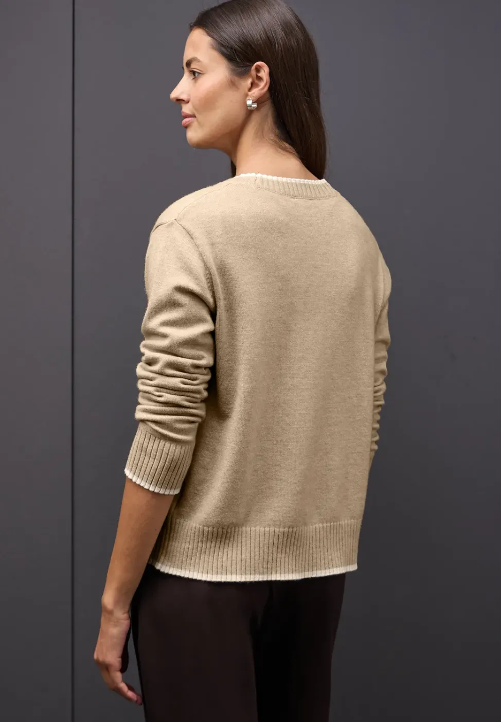 Cardigan avec détails contrastés