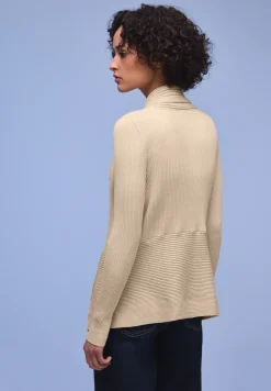 Cardigan Cutline