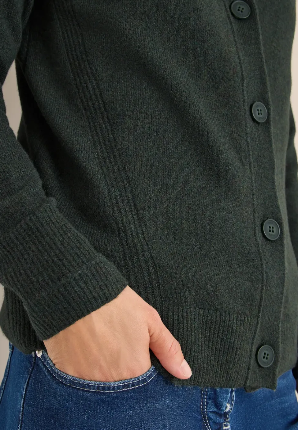 Cardigan doux à col en V