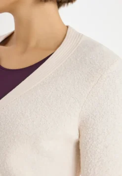 Cardigan en bouclette doux