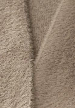 Cardigan ouvert en fil de plume