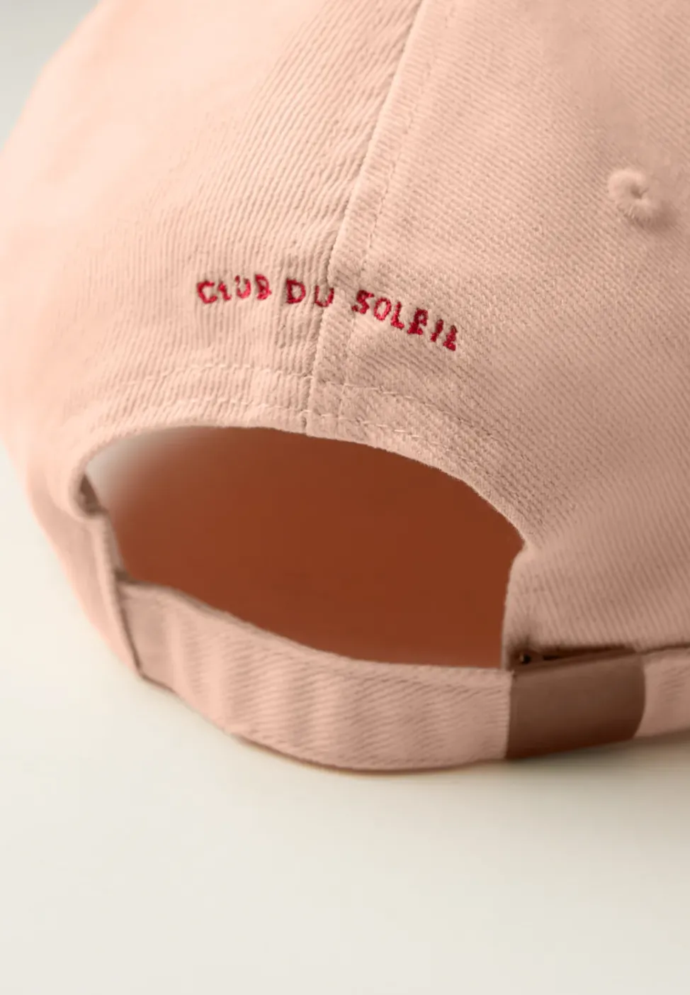 Casquette avec slogan
