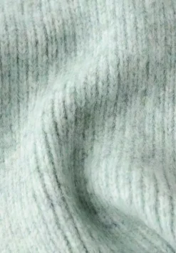 Écharpe en maille avec laine