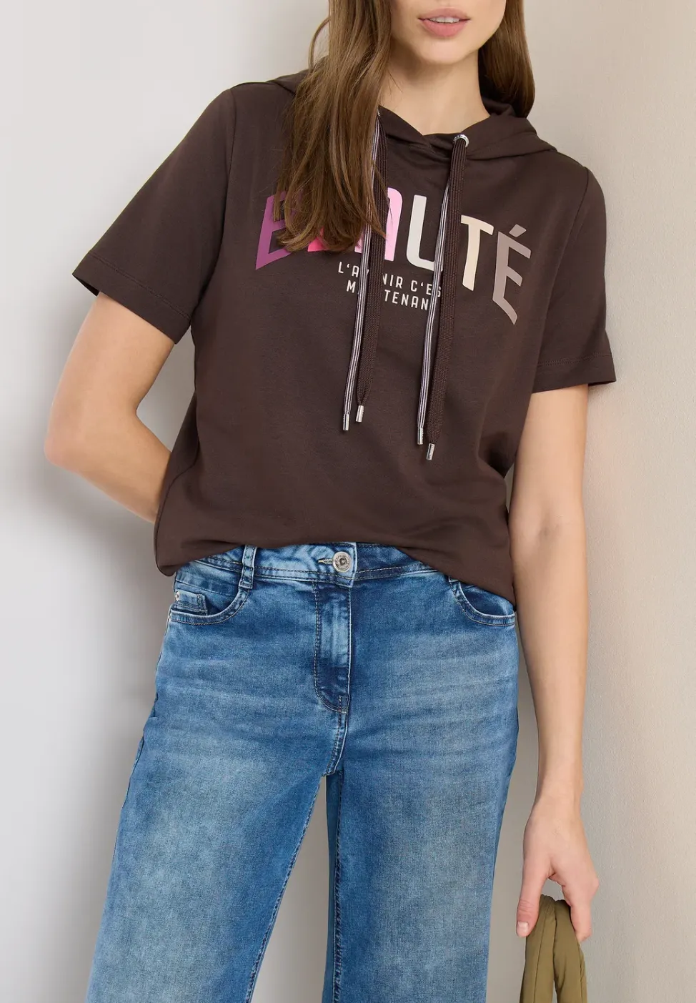 Chemise à capuche