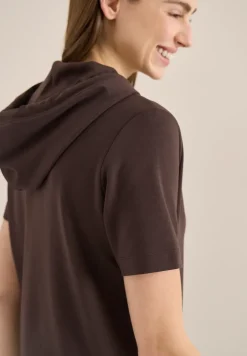 Chemise à capuche