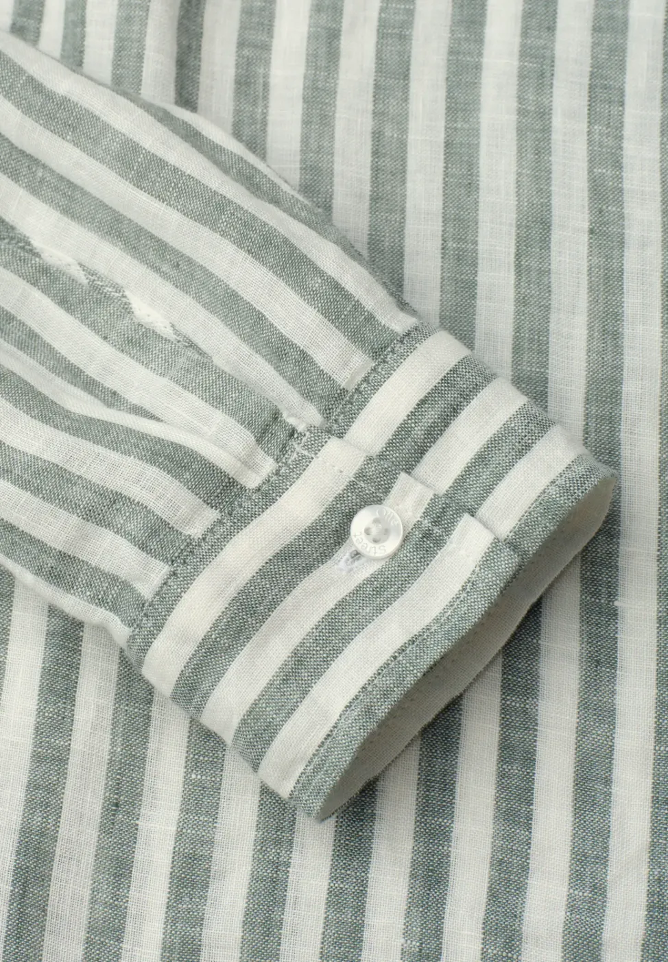 Chemise à manches longues en lin