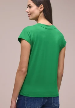 Chemise à épaules tombantes et col en V