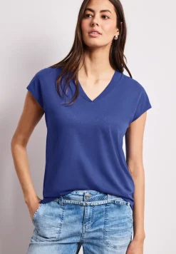 Chemise à épaules tombantes et col en V