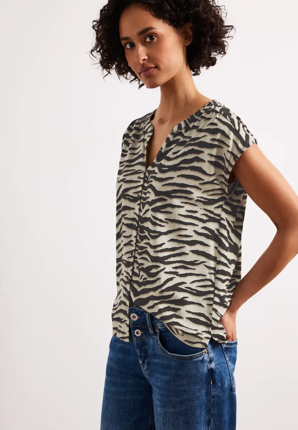 Chemise à Épaules Tombantes au Look Chemisier