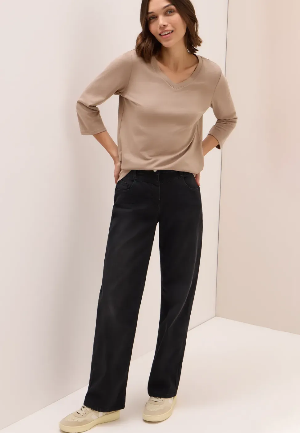 Chemise basique à col en V