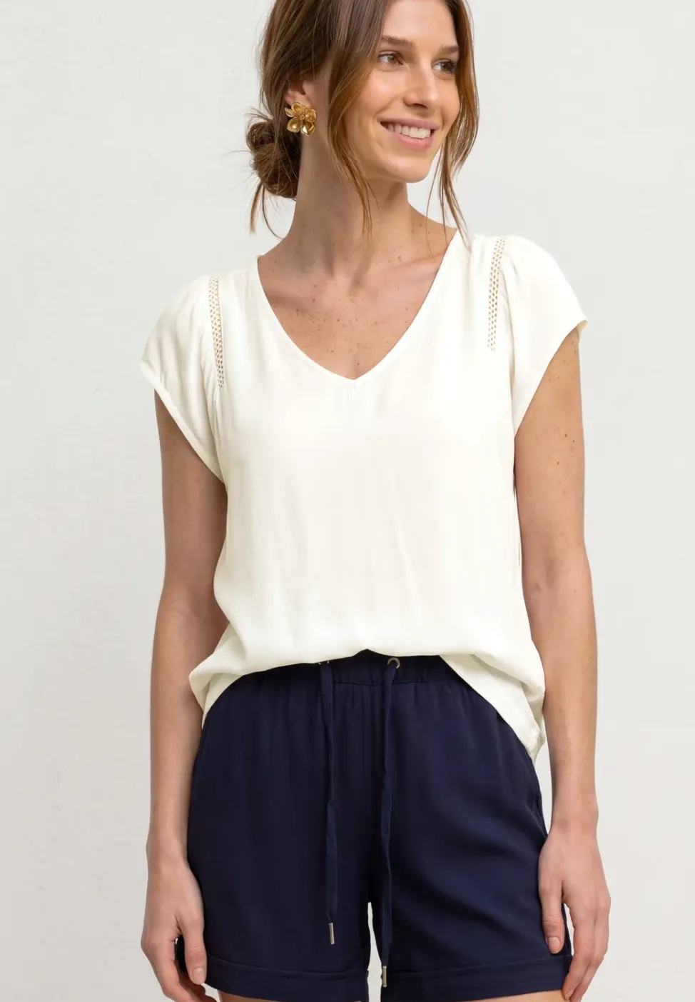 Chemise dropped shoulder avec col en V