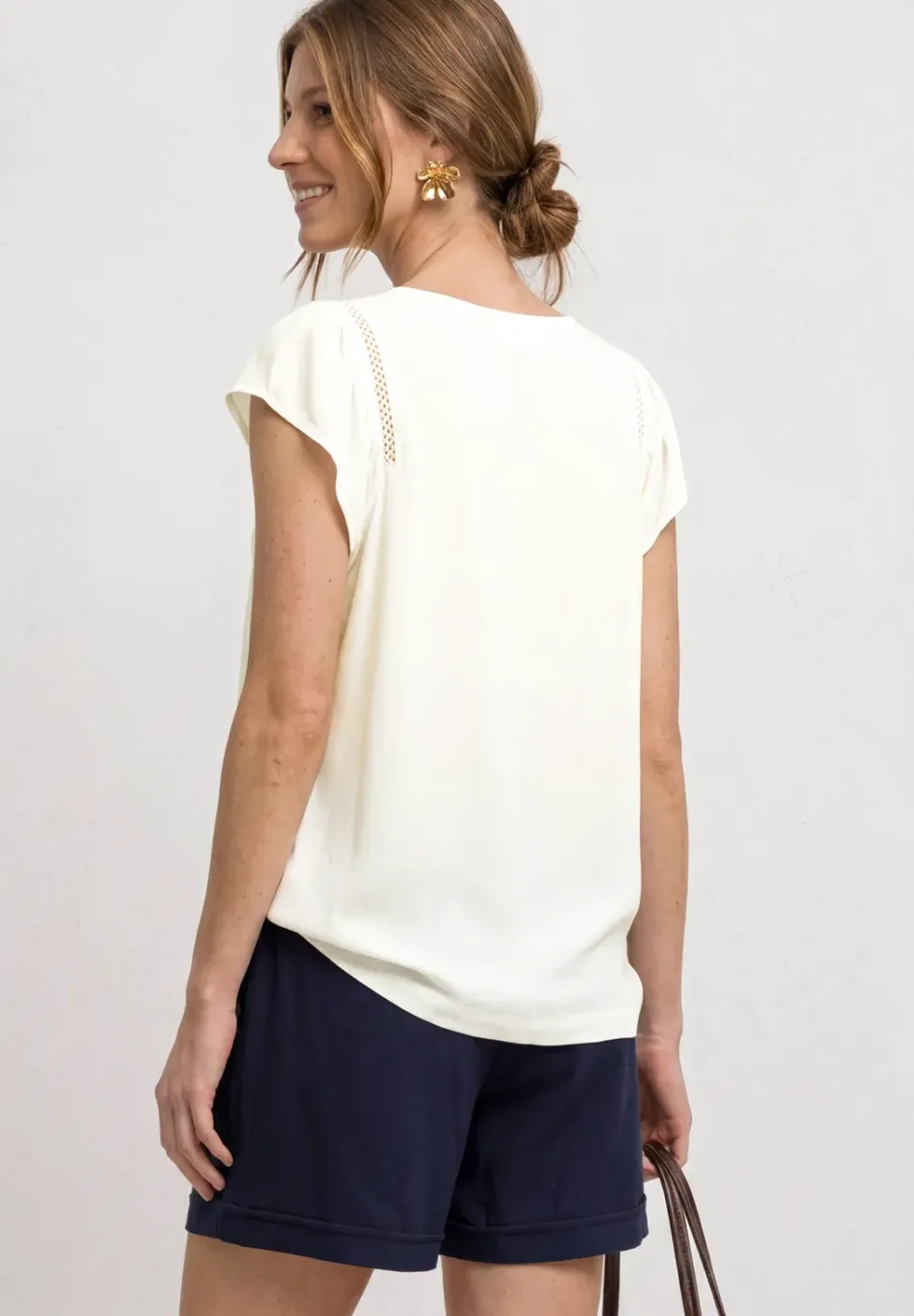 Chemise dropped shoulder avec col en V