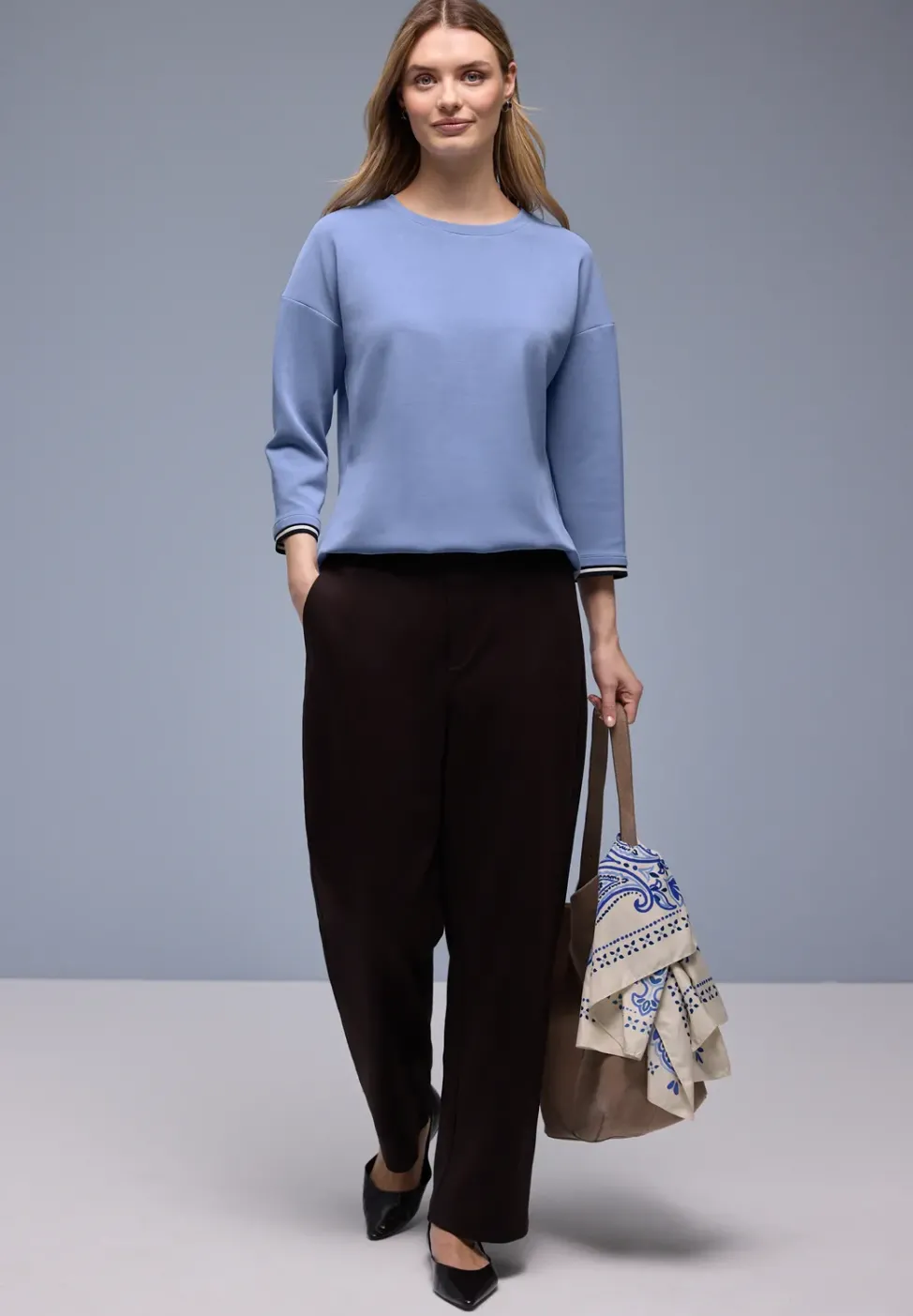 Chemise effet soyeux avec détails subtils