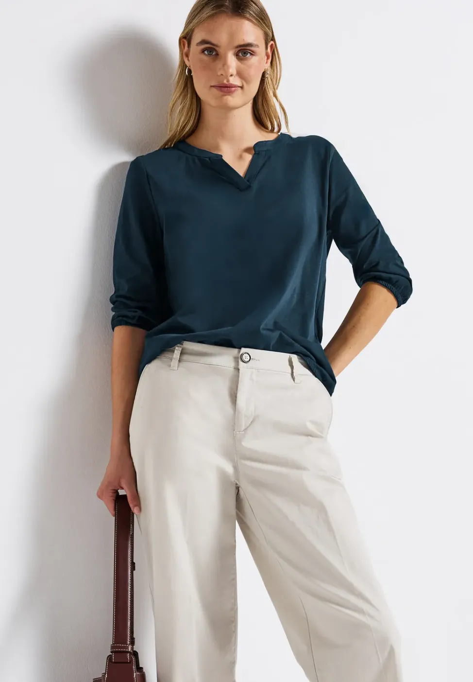 Chemise en jersey à col fendu