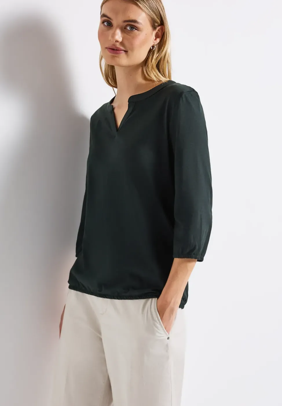 Chemise en jersey à col fendu