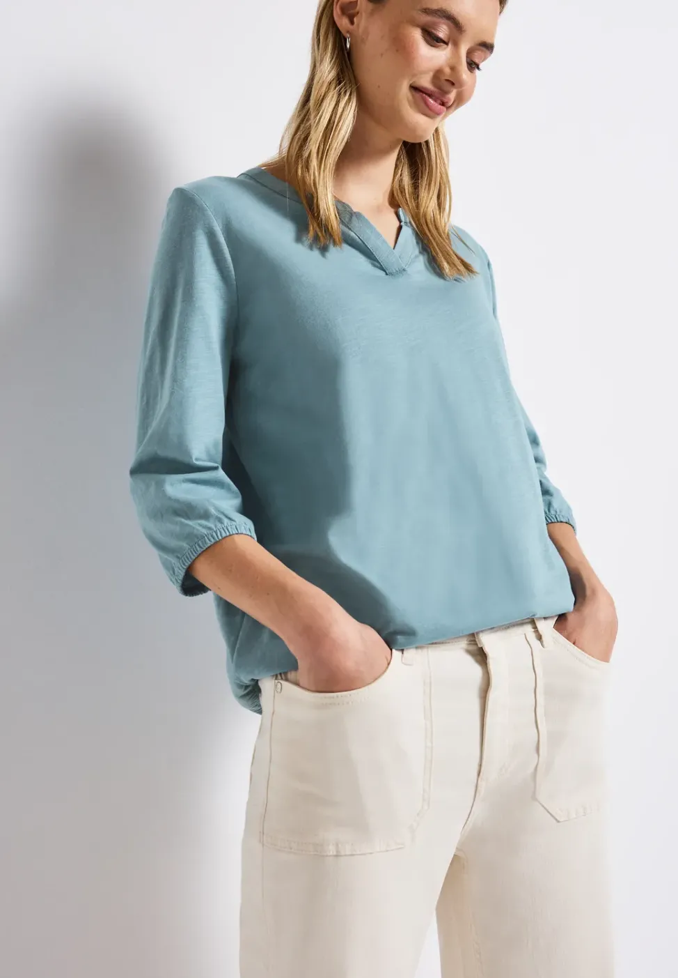 Chemise en jersey à col fendu