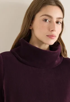 Chemise en velours côtelé avec grand col