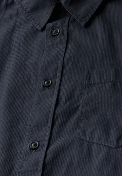 Chemise avec structure