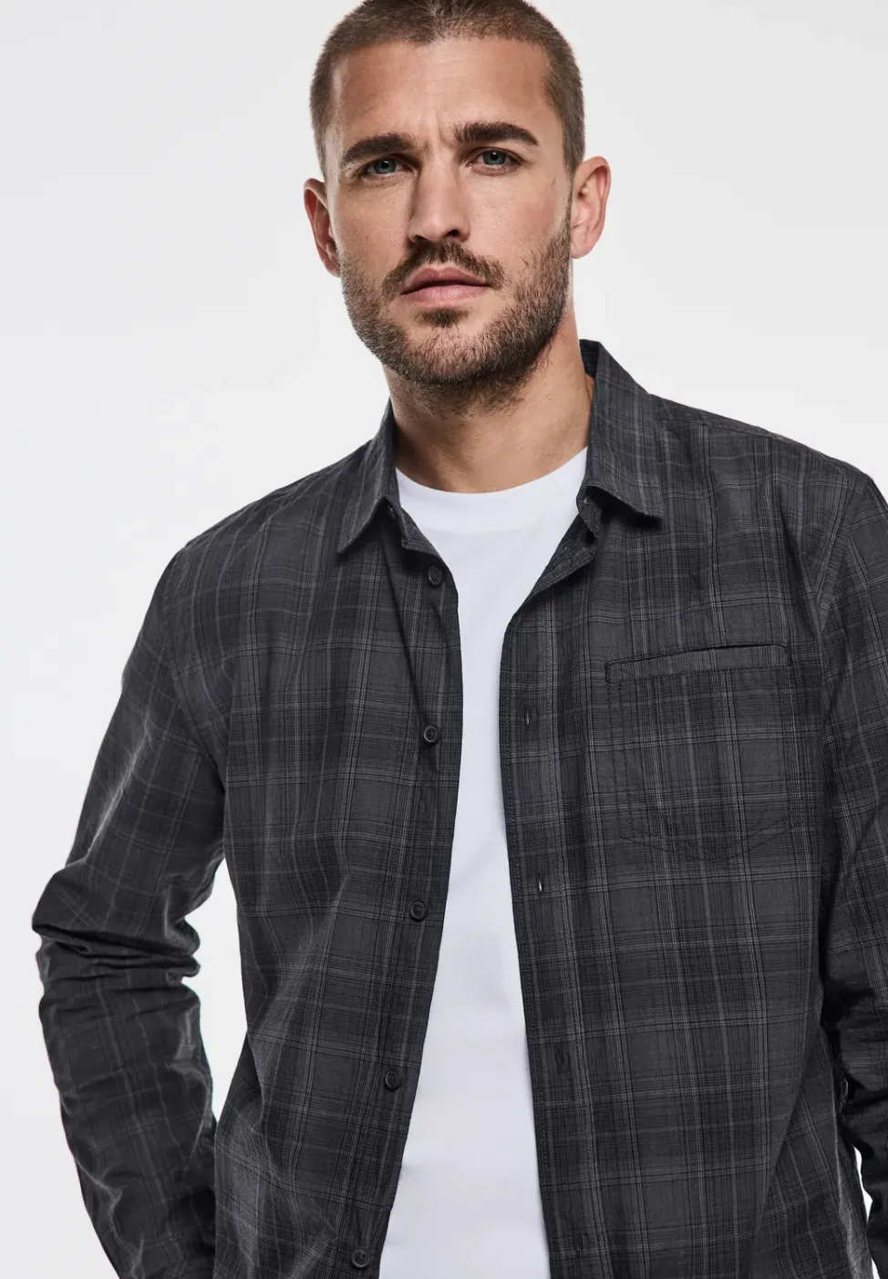 Chemise à carreaux