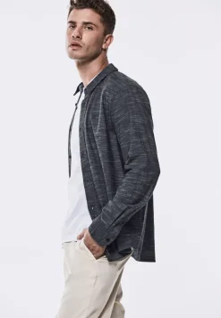 Chemise en optique mélangée