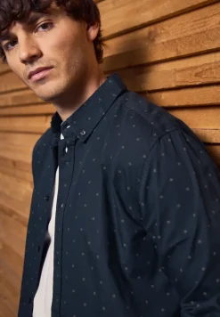 Chemise à imprimé minimal